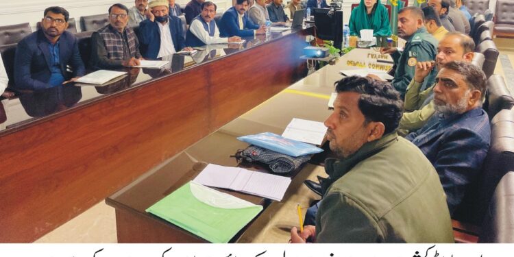 پولیو کا خاتمہ معصوم بچوں کو مستقل معذوری سے بچانے کیلئے ناگزیر ہے، ڈپٹی کمشنر امیرا بیدار 15 دسمبر سے شروع ہونے والی 3 روزہ قومی انسداد پولیو مہم؛ 5 سال تک کے 4 لاکھ 26 ہزار بچوں کو قطرے پلانے کا ہدف — ضلع بھر میں 1797 ٹیمیں تشکیل، نشیبی و تھل کے علاقوں پر خصوصی فوکس