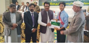 پولیو کا خاتمہ معصوم بچوں کو مستقل معذوری سے بچانے کیلئے ناگزیر ہے، ڈپٹی کمشنر امیرا بیدار 15 دسمبر سے شروع ہونے والی 3 روزہ قومی انسداد پولیو مہم؛ 5 سال تک کے 4 لاکھ 26 ہزار بچوں کو قطرے پلانے کا ہدف — ضلع بھر میں 1797 ٹیمیں تشکیل، نشیبی و تھل کے علاقوں پر خصوصی فوکس