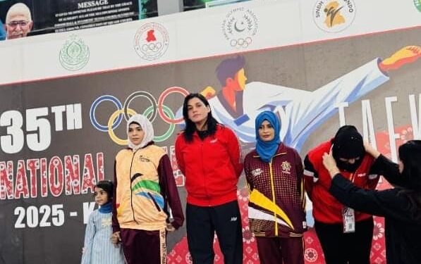 لیہ کی بیٹی مہر النساء نے تاریخ رقم کر دی، نیشنل گیمز میں چار گولڈ میڈلز حاصل، انٹرنیشنل تیکوانڈو پلیئر مہر النساء اب تک 89 گولڈ اور 8 سلور میڈلز جیت چکیں، اہلیانِ لیہ میں خوشی کی لہر