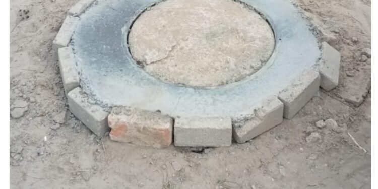 لیہ چوک اعظم روڈ کی تعمیر و مرمت، لیہ چوک اعظم روڈ کی تعمیر و مرمت جاری، ڈپٹی کمشنر آصف علی ڈوگر کا بھاگل اڈا دورہ، وزیراعلیٰ پنجاب مریم نواز کے وژن کے تحت سڑکوں کی بحالی، کام بروقت اور معیاری مکمل کرنے کی ہدایت