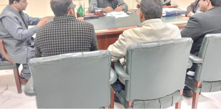 اسسٹنٹ کمشنر لیہ زوہیب کریم نے وزیراعلیٰ پنجاب مریم نواز شریف کے احکامات پر اوپن ڈور پالیسی کے تحت شہریوں کے مسائل سنے