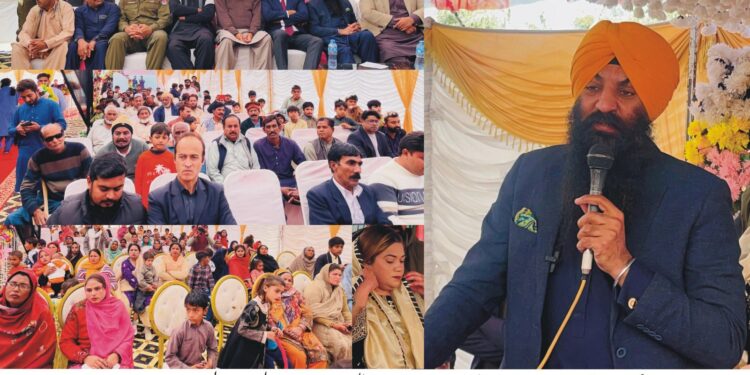 صوبائی وزیر اقلیتی امور کی کرسمس ملن پارٹی میں شرکت، وزیر اعلیٰ پنجاب کے وژن بین المذاہب ہم آہنگی کے تحت صوبائی وزیر رمیش سنگھ اروڑہ کا لیہ دورہ، چوک اعظم میں کرسمس ملن پارٹی، صوبائی وزیر کا شاندار استقبال، چرچز کے لیے گرانٹس کا اعلان