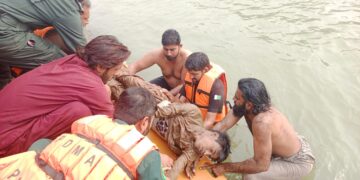 چوک اعظم نہر میں 18 سالہ نوجوان ڈوب کر جاں بحق، ریسکیو 1122 کی بروقت کارروائی، لاش آدھے کلومیٹر کے فاصلے سے نکال کر ٹی ایچ کیو اسپتال منتقل