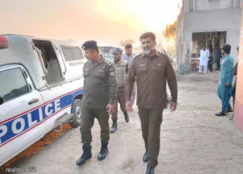 لیہ پولیس کی ناکہ بندی وسنیپ چیکنگ ،مجرمانہ سرگرمیوں میں ملوث عناصر کی نقل و حرکت کو روکنے اور قانون کی گرفت میں لانے کے لیےسنیپ چیکنگ