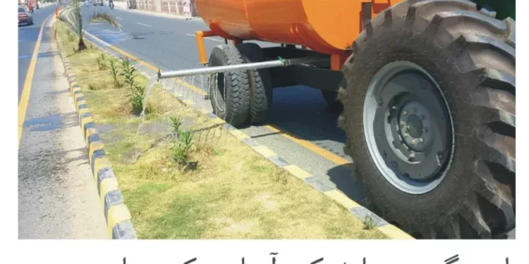 ڈی ایچ کیو ہسپتال لیہ کی ممکنہ بندش عوام کیلئے بڑا نقصان ثابت ہوگی، ڈاکٹر مختار حسین سید سابق ڈی جی ہیلتھ کا خبردار، جنرل ہسپتال کے قیام کیلئے ڈی ایچ کیو سٹاف کی منتقلی کی تجویز زیر غور، سیاستدان فوری کردار ادا کریں