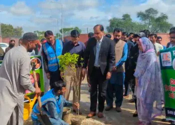 ڈی ایس پی پٹرولنگ راؤ عمر فاروق کی زیر صدارت ٹرانسپورٹرز اجلاس، شاہرات کی سیکیورٹی کا جائزہ روڈ سیفٹی اور ٹریفک قوانین پر سختی سے عملدرآمد کی ہدایت، ٹرانسپورٹرز کا مکمل تعاون کی یقین دہانی