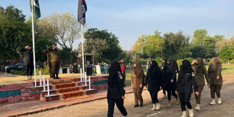 ٹریکٹر ٹرالی اور موٹر سائیکل میں تصادم، ایک نوجوان جاں بحق، ایک شدید زخمی، عامر چوک کروڑ روڈ کے قریب حادثہ، ریسکیو 1122 نے بروقت کارروائی کرتے ہوئے زخمی کو ہسپتال منتقل کر دیا