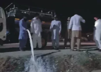 ڈی ایچ کیو ہسپتال لیہ کی ممکنہ بندش عوام کیلئے بڑا نقصان ثابت ہوگی، ڈاکٹر مختار حسین سید سابق ڈی جی ہیلتھ کا خبردار، جنرل ہسپتال کے قیام کیلئے ڈی ایچ کیو سٹاف کی منتقلی کی تجویز زیر غور، سیاستدان فوری کردار ادا کریں