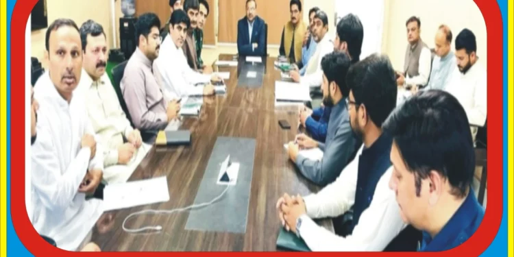 ڈپٹی کمشنر لیہ کی زیر صدارت ڈسٹرکٹ ایمرجنسی بورڈ کا اجلاس، ممکنہ سیلاب اور ہیٹ ویو سے نمٹنے کے اقدامات کا جائزہ 14 ریسکیو پوائنٹس اور 20 ریلیف کیمپ قائم کرنے کا فیصلہ، فلڈ بندوں کی مرمت، ڈی سلٹنگ اور عوامی مقامات پر ریلیف سہولیات کی ہدایت