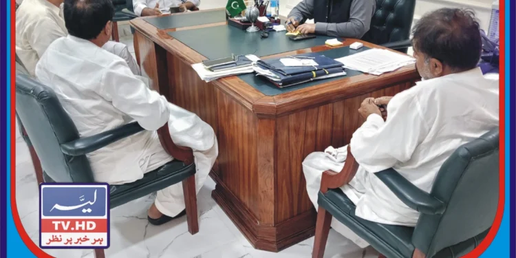 اسسٹنٹ کمشنر لیہ رانا زوہیب کریم کی زیر صدارت صدر نمبردار ایسوسی ایشن کا اجلاس، مسائل کے حل کیلئے احکامات جاری نمبرداران کے انتظامی و ریونیو معاملات پر تفصیلی غور، بہتر رابطہ کاری اور فوری اقدامات کی ہدایت