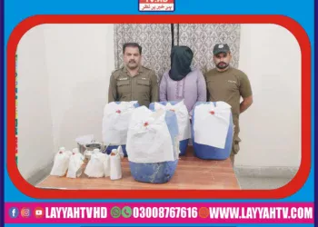 لَیّہ پولیس کی منشیات فروشوں کے خلاف بڑی کارروائی، 120 لیٹر شراب برآمد، ملزم گرفتار تھانہ کوٹ سلطان پولیس کا کریک ڈاؤن، بدنامِ زمانہ منشیات فروش یونس کے خلاف مقدمہ درج