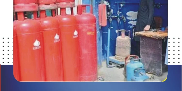 ایل پی جی کی قیمتوں میں من مانا اضافہ، عوام پریشان ایل پی جی کی قیمتوں کو آگ لگ گئی، سرکاری نرخ 308 روپے جبکہ مارکیٹ میں 500 روپے فی کلو تک فروخت