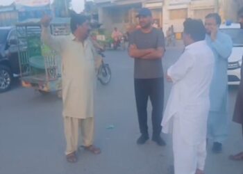 ڈپٹی کمشنر آصف علی ڈوگر کا علی الصبح اچانک دورہ، صفائی، بیوٹیفکیشن اور ترقیاتی منصوبوں کا جائزہ اسلم موڑ، چوبارہ روڈ، جنرل بس اسٹینڈ اور سپورٹس ارینا کا معائنہ، معیار اور رفتار مزید بہتر بنانے کی ہدایت