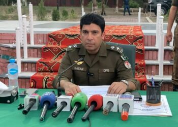 لیہ پولیس کی بڑی کامیابی، ساڑھے تین ماہ میں 3 کروڑ 35 لاکھ روپے مالیت کی ریکوری، 14 جرائم پیشہ گینگز کے 47 ارکان گرفتار جرائم میں نمایاں کمی، 886 اشتہاری و عدالتی مفرور گرفتار، اسلحہ اور منشیات کے خلاف کارروائیوں میں بھی اضافہ
