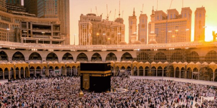 حج 2027 کے اخراجات کا اعلان، سرکاری اسکیم کے تحت 40 روزہ حج پیکیج 12 لاکھ روپے مقرر