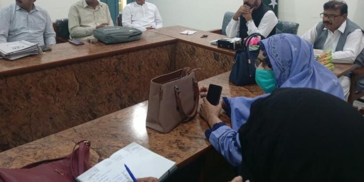 اے ڈی سی میونسپل سروسز شبیر احمد ڈوگر کا ڈی ایچ کیو ہسپتال لیہ کا معائنہ، طبی سہولیات، ادویات، صفائی اور عملے کی حاضری کا جائزہ