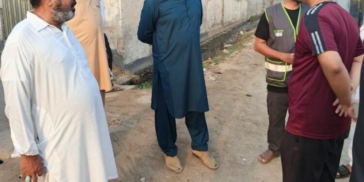 لیہ: ڈپٹی کمشنر کا بہادر ڈیجیٹل لائبریری کا دورہ، باقی ماندہ کام جلد مکمل کرنے کی ہدایت