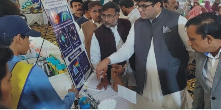 لیہ میں ضلعی سطح کے سٹیم مقابلے، گرلز ماڈل ہائر سیکنڈری سکول پہلی پوزیشن پر
