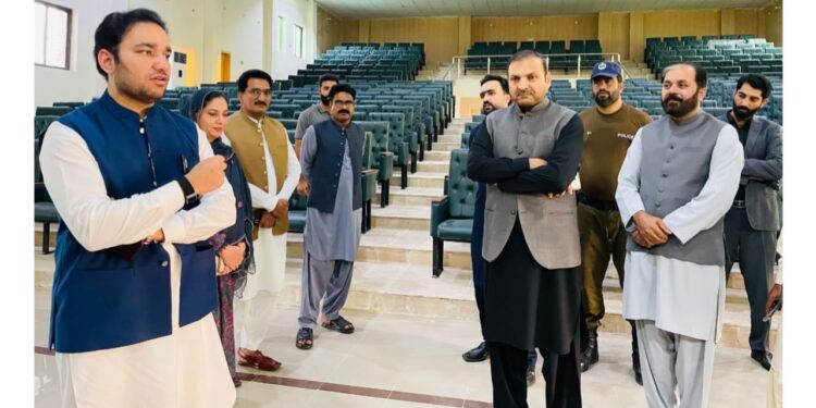 لیہ اسپورٹس جمنیزیم کی ریویمپنگ و تزئین و آرائش کے لیے 25 کروڑ روپے مختص، وزیراعلیٰ پنجاب کا تحفہ، صوبائی وزیر کھیل فیصل ایوب کھوکھر