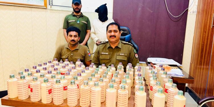لیہ پولیس کا شراب فروشوں کے خلاف کریک ڈاؤن، ملزم گرفتار، 90 کپی شراب برآمد